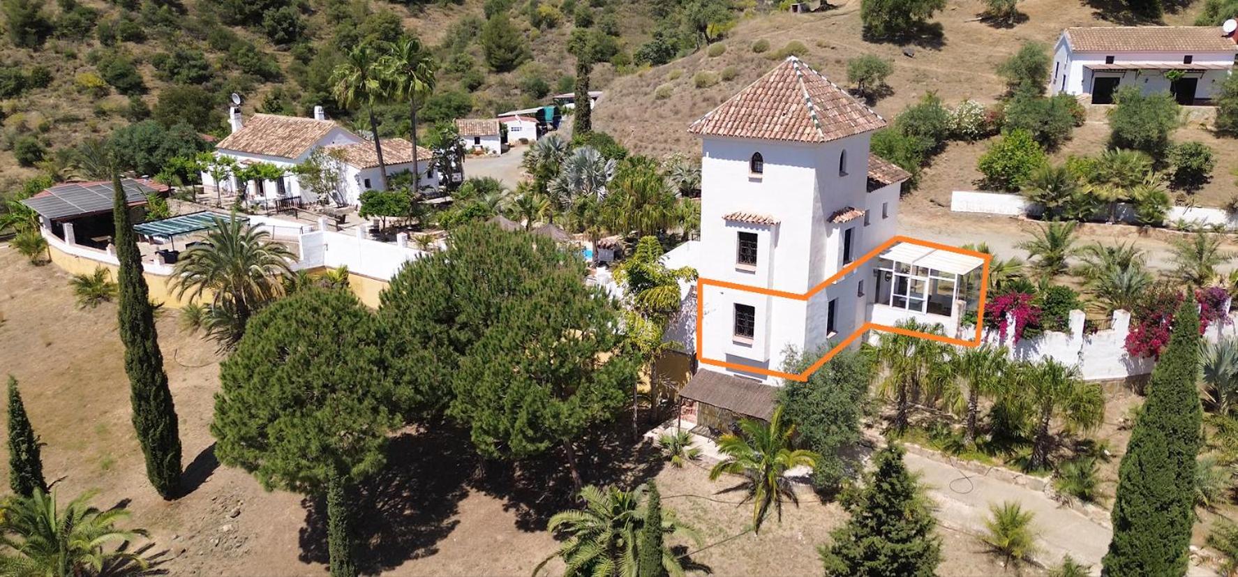 Castle Tower Ground Floor Apartment In Rural Holiday Park 'Cezanne' Tolox Exterior foto